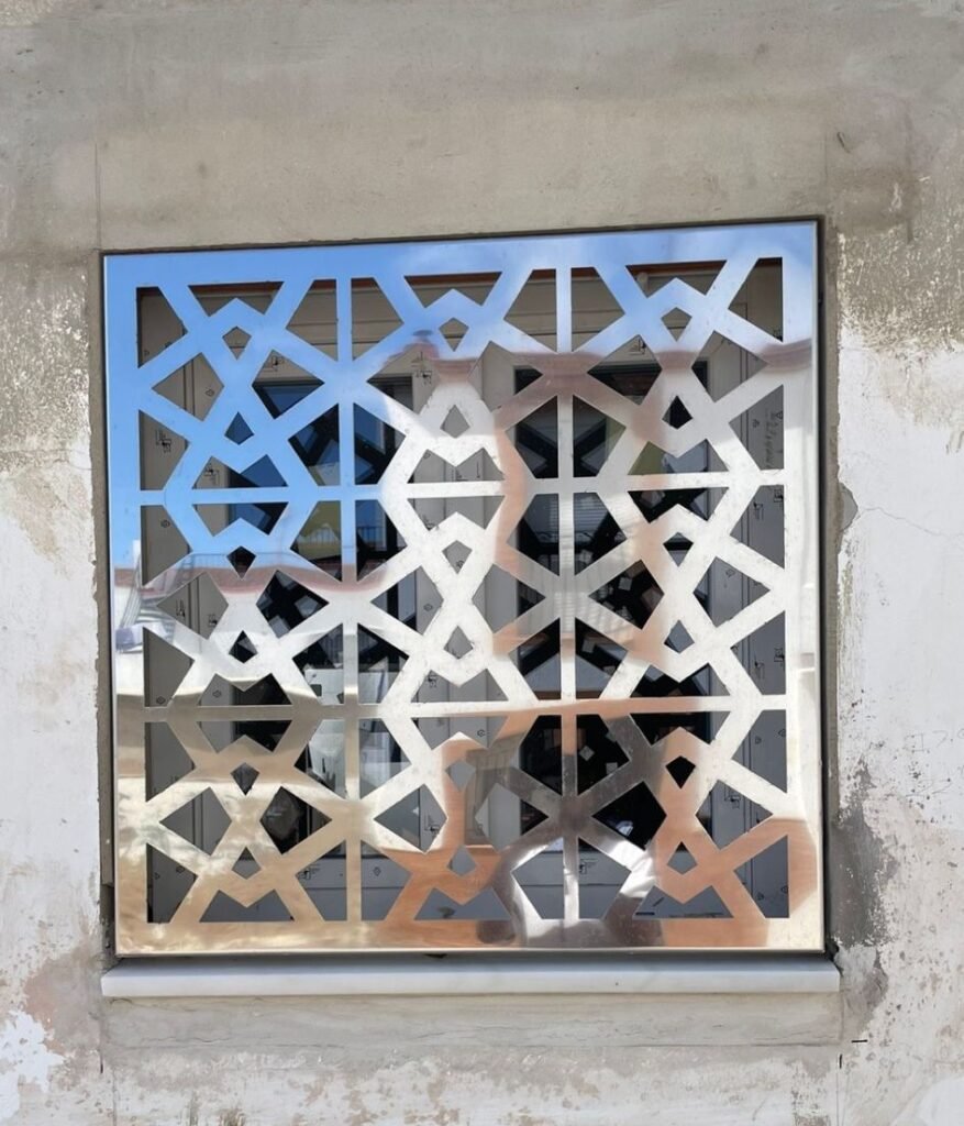 Rejas acero inoxidable para ventanas y puertas con calidad marina 316 para máxima durabilidad, cortadas a laser con diseño personalizado